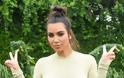 Θα πάθετε πλάκα! Πόσα πήρε η Kim Kardashian για να πάει σε πάρτυ Hamptons και να φωτογραφίζεται με τους καλεσμένους; [photos] - Φωτογραφία 3
