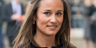 Θα πάθετε πλάκα! Δείτε το μονόπετρο της Pippa Middleton... [photos] - Φωτογραφία 1