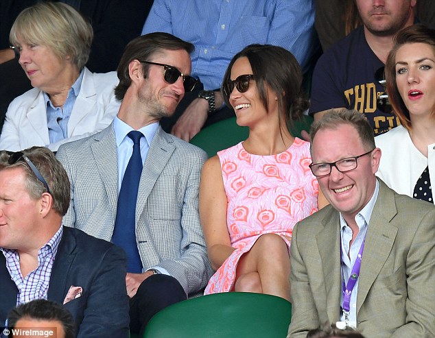 Θα πάθετε πλάκα! Δείτε το μονόπετρο της Pippa Middleton... [photos] - Φωτογραφία 2