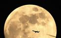Αεροπλάνα…με φόντο το φεγγάρι! [photos] - Φωτογραφία 4