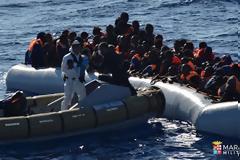 Περισσότεροι από 3.200 μετανάστες διασώθηκαν χθες στη Μεσόγειο!