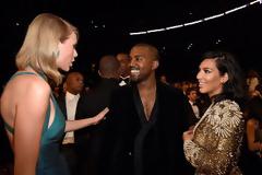 Θα πάθετε πλάκα! ΠΕΘΑΝΑΝ την Taylor Swift και της έφτιαξαν... ΑΥΤΟ! [photos]