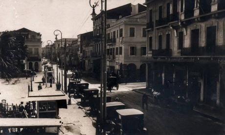 Πάτρα: Πότε εμφανίστηκαν τα πρώτα ταξί της πόλης; Ποιες περιοχές εξυπηρετούσαν τα αστικά λεωφορεία τον περασμένο αιώνα; - Φωτογραφία 19