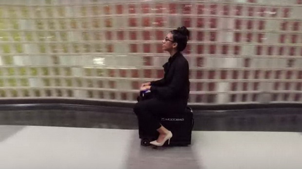 Μεγαλοφυές: Μια βαλίτσα που γίνεται ... σκούτερ! [video] - Φωτογραφία 2