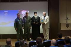 ΙΩΑΝΝΗΣ ΚΑΠΟΔΙΣΤΡΙΑΣ Ο ΑΓΙΟΣ ΤΗΣ ΠΟΛΙΤΙΚΗΣ ΣΤΗΝ 111 ΠΤΕΡΥΓΑ ΜΑΧΗΣ