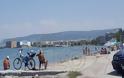 Θεσσαλονίκη: Άφησαν την Χαλκιδική και κάνουν τα μπάνια τους στην Καλαμαριά! [photos] - Φωτογραφία 3