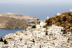 Ιος - Το νησί με τις 365 εκκλησίες και τα 365 μπαρ - Κάποτε όλοι οι κάτοικοι του νησιού είχαν... [photos+video]