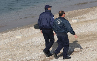 Νεκρή η 80χρονη που ανασύρθηκε από τη θάλασσα στη Χαλκιδική - Προανάκριση και νεκροψία για τα αίτια του θανάτου της - Φωτογραφία 1