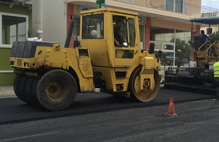 Ξεκίνησε η ασφαλτόστρωση στην οδό Αριστοτέλους στο Δήμο Αχαρνών - Φωτογραφία 1