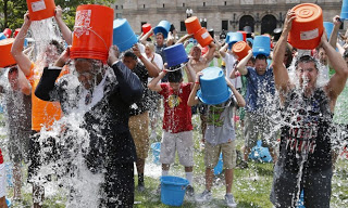 Θυμάστε το Ice Bucket Challenge; Διαβάστε τι κερδίσαμε από την τρέλα του 2014... - Φωτογραφία 1