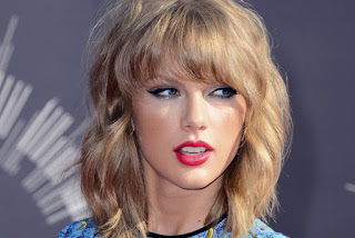 Η Taylor Swift ΑΠΟΚΛΕΙΣΤΗΚΕ από τα Mtv VMA - Φωτογραφία 1