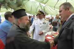 Όταν ο Καμμένος Αντάμωσε τον Παπά των …Πεζοναυτών! (φώτο)