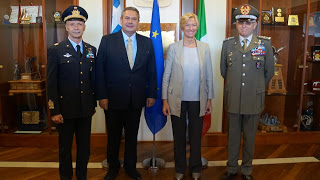 Συνάντηση  Πάνου Καμμένου με την Υπουργό Άμυνας της Ιταλίας Roberta Pinotti στην αεροπορική βάση «Galatina» στο Λέτσε της Ιταλίας [photos] - Φωτογραφία 1