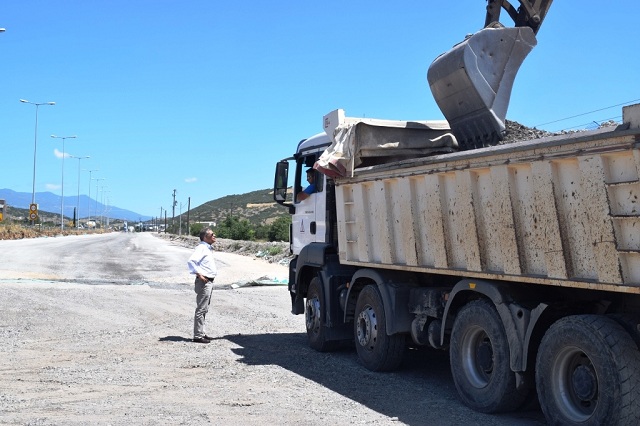 Σε πλήρη εξέλιξη η ανακατασκευή του δρόμου Βόλου-Βελεστίνου - Φωτογραφία 2