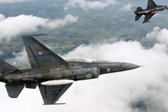 Όλα τα βλέμματα στους αεροπόρους της Ελλάδος – Εντυπωσίασε η ομάδα «Ζευς» στη Βρετανία