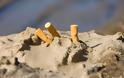Περιβαλλοντική απειλή τα αποτσίγαρα στις παραλίες