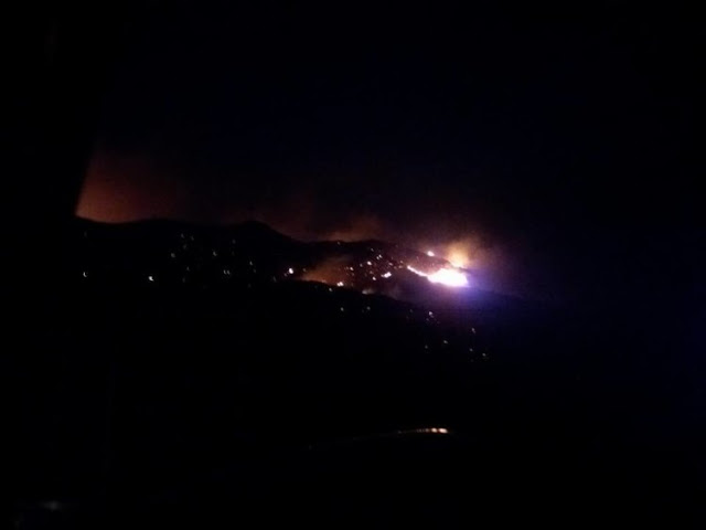 Ολονύχτια μάχη με τις φλόγες στα νότια - Στην Αγία Γαλήνη έφτασαν οι φλόγες - Άλλες 8 φωτιές τη νύχτα - Φωτογραφία 2