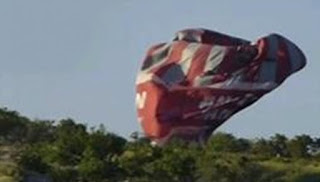 Τραγωδία στο Τέξας: 16 νεκροί από πτώση αερόστατου - Φωτογραφία 1