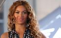 Βαρκάδα πήγε η Beyonce με τον Jay-Z [photos]