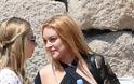 Η Lindsay Lohan έβγαλε το δαχτυλίδι των αρραβώνων [photo] - Φωτογραφία 2