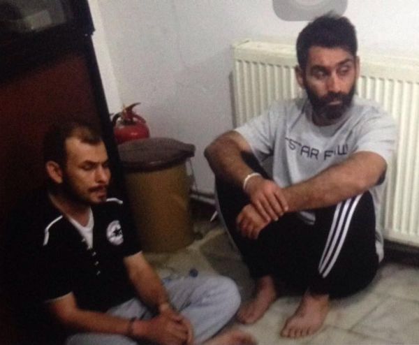 Η στιγμή της σύλληψης των 11 κομάντο στην Τουρκία - ΦΩΤΟ - Φωτογραφία 4
