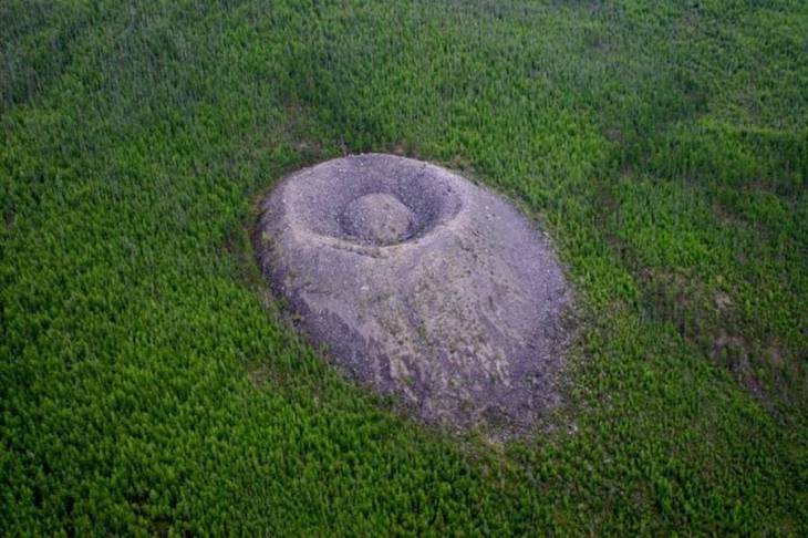 Ένας κρατήρας άγνωστης προέλευσης! [photos] - Φωτογραφία 2