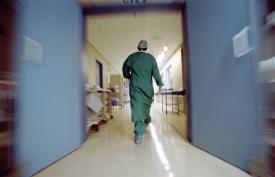 «Επιδημία» μετακινήσεων γιατρών πλήττει τα νοσοκομεία - Φωτογραφία 1