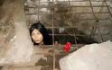 Σύγχρονο Κωσταλέξι στην Κίνα! Κλείδωσαν την ψυχικά άρρωστη κόρη τους σε υπόγειο κελάρι γιατί «δε θεραπευόταν»
