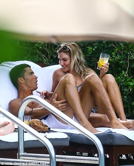 Που κάνει διακοπές ο Christiano Ronaldo με την νέα του αγαπημένη; [photos] - Φωτογραφία 2