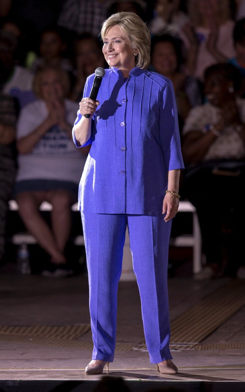 Ποια διάσημη κυρία της μόδας βρίσκεται πίσω από το ανανεωμένο στυλ της Hillary Clinton; [photos] - Φωτογραφία 4