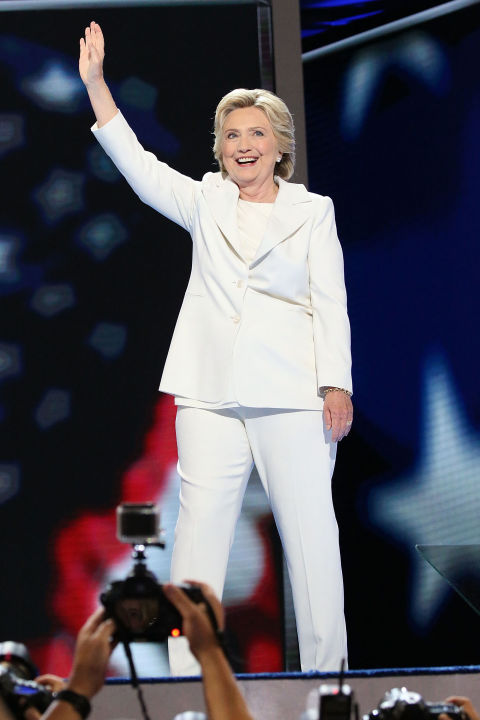 Ποια διάσημη κυρία της μόδας βρίσκεται πίσω από το ανανεωμένο στυλ της Hillary Clinton; [photos] - Φωτογραφία 5