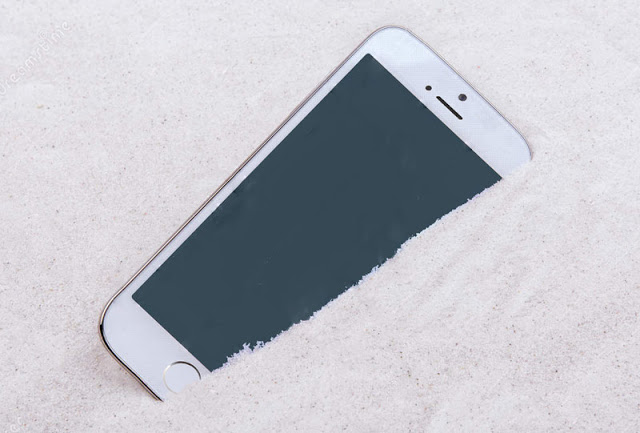 Ένα iPhone πέφτει στην θάλασσα της Μάγχης και εντοπίζεται ένα μήνα αργότερα σε λειτουργική κατάσταση. - Φωτογραφία 1