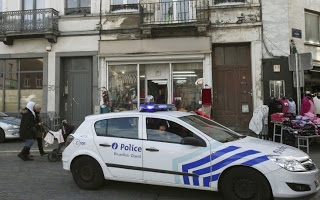 Η αστυνομία συνέλαβε άντρα οπλισμένο με ματσέτα στη Λιέγη - Τα μέτρα ασφαλείας Βελγίου έχουν αυξηθεί - Φωτογραφία 1