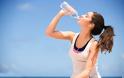 ΔΕΝ πίνετε νερό; Ορίστε εναλλακτικοί τρόποι ενυδάτωσης