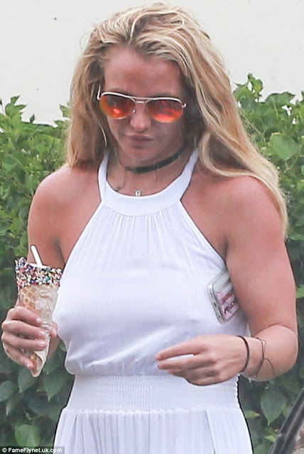 Που κάνει διακοπές η Britney Spears; [photos] - Φωτογραφία 2