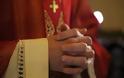 Αυτοκτόνησε στη φυλακή Ρωμαιοκαθολικός ιερέας που συνελήφθη για παιδεραστία