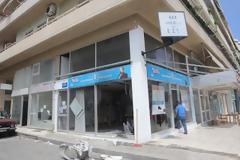 Κρήτη: Εμπρηστική ενέργεια η φωτιά στο πολιτικό γραφείο [photos]