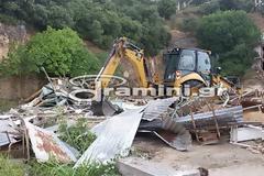 Γκρεμίσανε το αυτοσχέδιο σκοπευτήριο της Άννας Κορακάκη [photos]