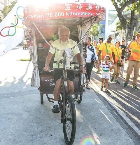 Πήγε στο Ρίο με ποδήλατο... από την Κίνα! - Φωτογραφία 2