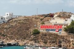 Σύρος: Αυτοκίνητο έκανε… βουτιά στο γκρεμό!