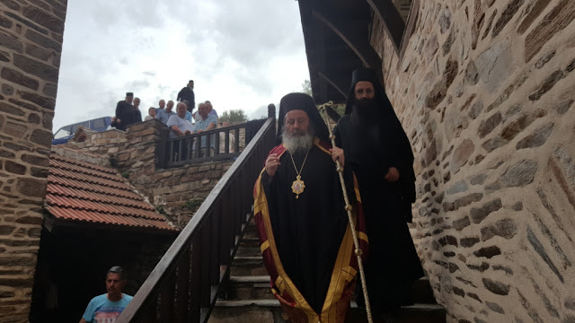 8867 - Ο Θεοφιλέστατος Επίσκοπος Κερνίτσης στο Άγιο Όρος (φωτογραφίες) - Φωτογραφία 9