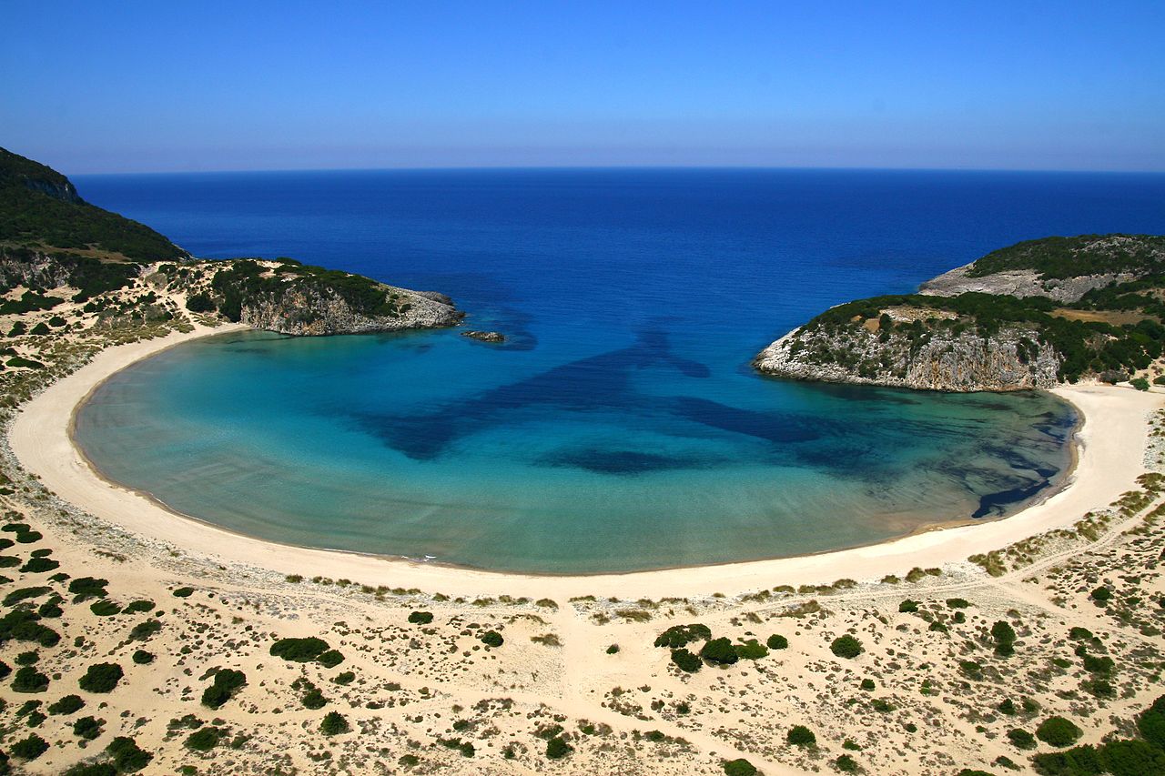 Η Βοϊδοκοιλιά ανάμεσα στις ελληνικές παραλίες που είναι από άλλον πλανήτη - Φωτογραφία 2