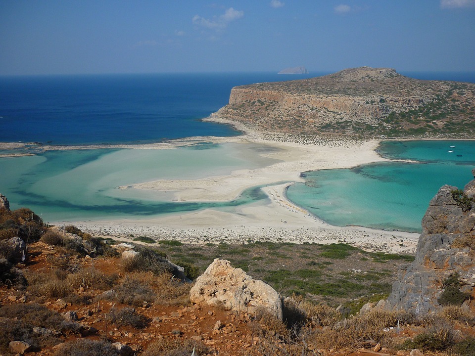 Η Βοϊδοκοιλιά ανάμεσα στις ελληνικές παραλίες που είναι από άλλον πλανήτη - Φωτογραφία 6