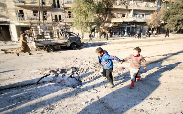 19 άμαχοι σκοτώθηκαν σε βομβαρδισμούς στο Χαλέπι - Δεκάδες είναι οι τραυματίες - Φωτογραφία 1