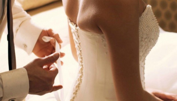 Οι 9 λόγοι για τους οποίους τα ζευγάρια δεν έρχονται κοντά την πρώτη νύχτα του γάμου - Φωτογραφία 1