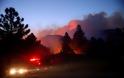 Στάχτη δεκάδες σπίτια και δεκάδες χιλιάδες στρέμματα από την  ανεξέλεγκτη φωτιά στην Καλιφόρνια - 80.000 άνθρωποι εγκατέλειψαν τις εστίες τους - Φωτογραφία 5