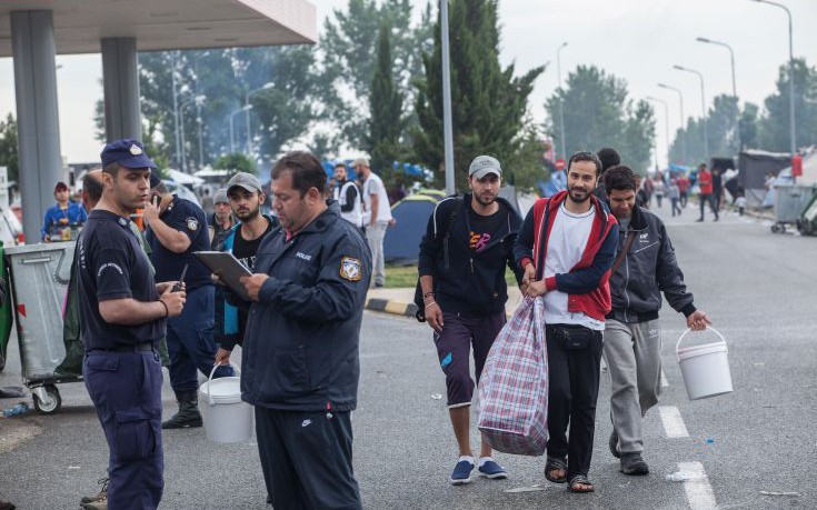 185 πρόσφυγες και μετανάστες στη Λέσβο τα τελευταίο 24ωρο! - Φωτογραφία 1