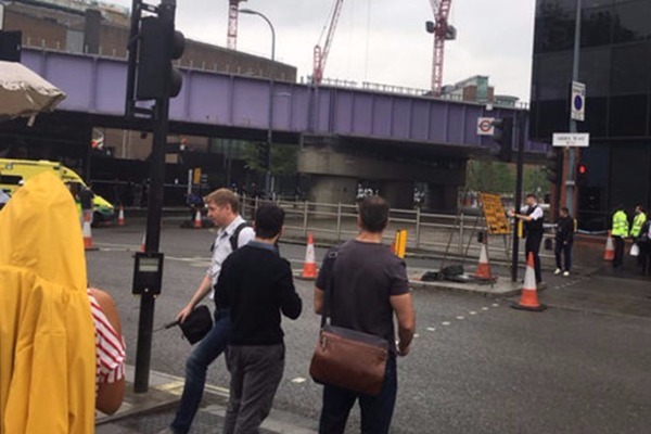 Εκκενώθηκαν τα γραφεία του BBC στο Λονδίνο - Οι βρετανικές αρχές δέχθηκαν σήμα για τρομοκρατική απειλή - Φωτογραφία 1