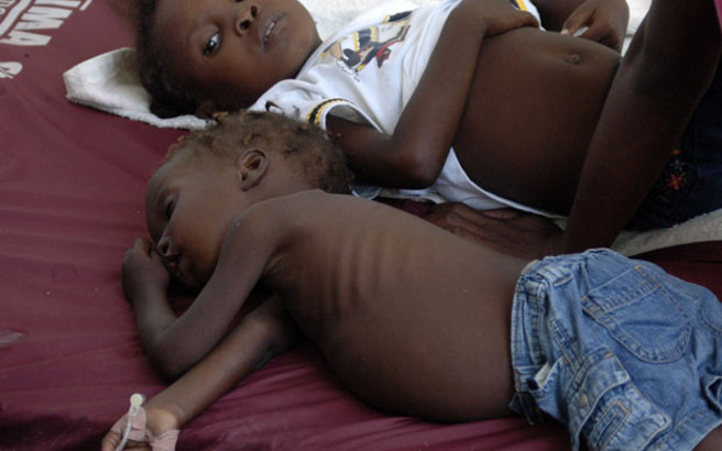 Επανεκκινεί την προσπάθεια συγκέντρωσης πόρων για τα θύματα χολέρας στην Αϊτή ο Γενικός Γραμματέας Μπαν Κι Μουν - Φωτογραφία 1
