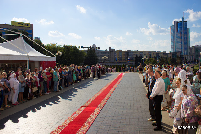 8898 - Έφτασαν στη Λευκορωσία ιερά λείψανα του Αγίου Σιλουανού (φωτογραφίες) - Φωτογραφία 28